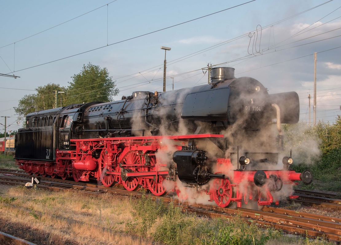 Schnellzugdampflokomotive 01 1104
